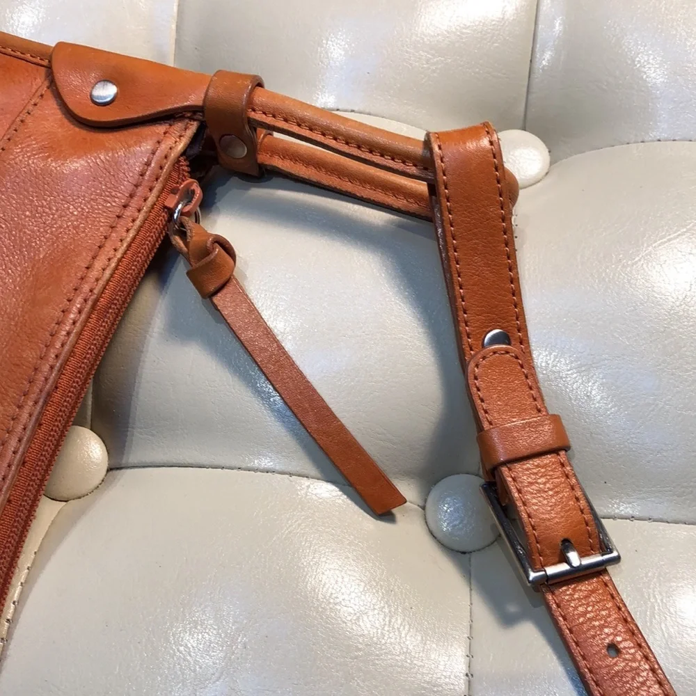 Genuine Leather Vintage Kenneth Cole NY handbag